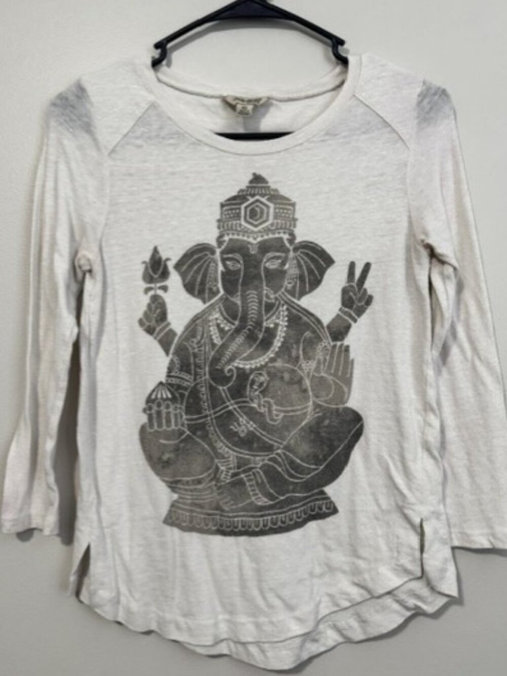Woman's Cream Long Sleeve Graphic T Shirt w Lord Ganesha in Meditative Pose